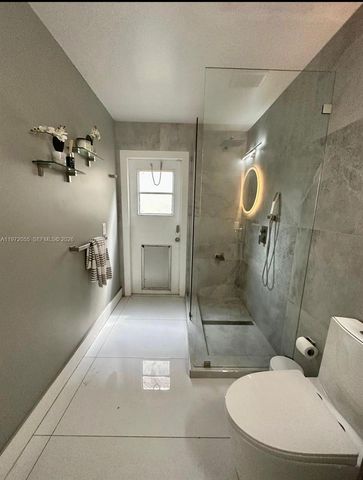 1607 SW 157th Ave, Pembroke Pines, FL 33027