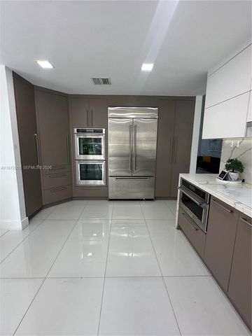 1607 SW 157th Ave, Pembroke Pines, FL 33027