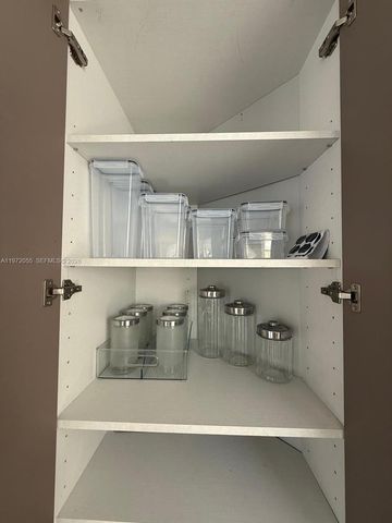 1607 SW 157th Ave, Pembroke Pines, FL 33027