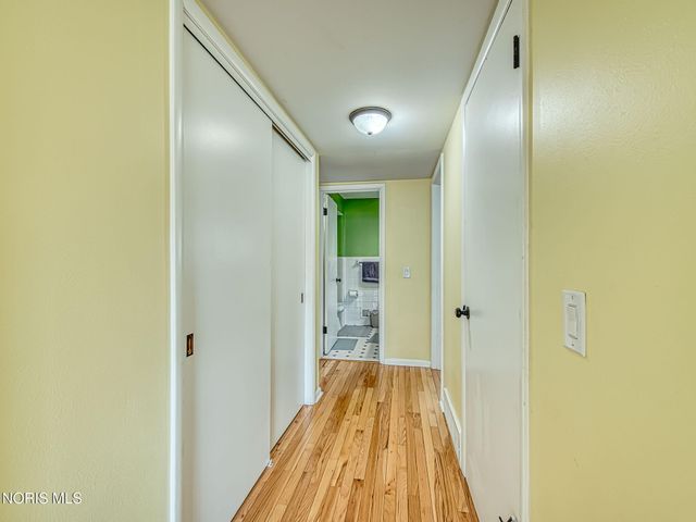 2130 Richards Road, Apt 1, Ottawa Hills, OH 43606