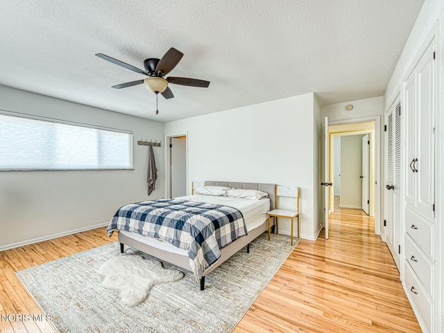 2130 Richards Road, Apt 1, Ottawa Hills, OH 43606