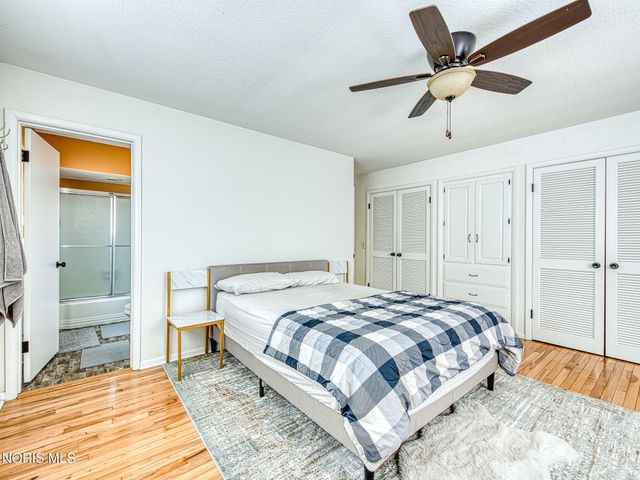 2130 Richards Road, Apt 1, Ottawa Hills, OH 43606