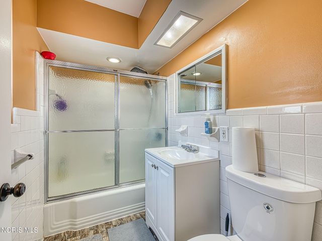 2130 Richards Road, Apt 1, Ottawa Hills, OH 43606