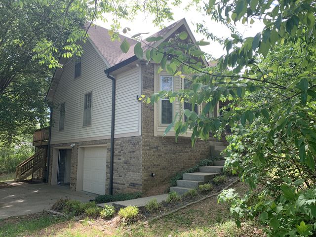 136 S Richview Rd, Clarksville, TN 37043