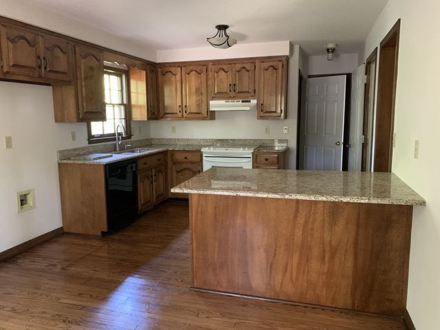136 S Richview Rd, Clarksville, TN 37043