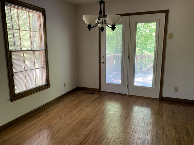 136 S Richview Rd, Clarksville, TN 37043