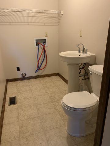 136 S Richview Rd, Clarksville, TN 37043