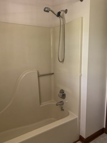 136 S Richview Rd, Clarksville, TN 37043