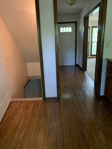 136 S Richview Rd, Clarksville, TN 37043