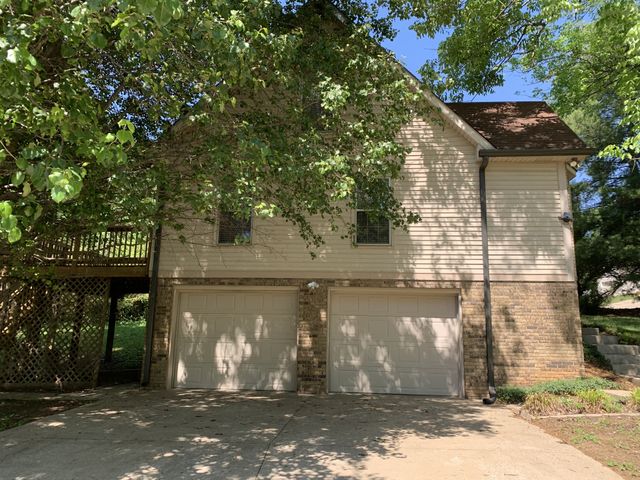 136 S Richview Rd, Clarksville, TN 37043