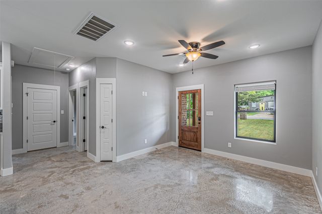 714 E Crawford Street, Denison, TX 75021