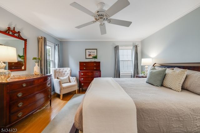 12 Duchamp Pl, Chatham Boro, NJ 07928
