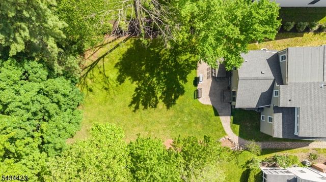 12 Duchamp Pl, Chatham Boro, NJ 07928