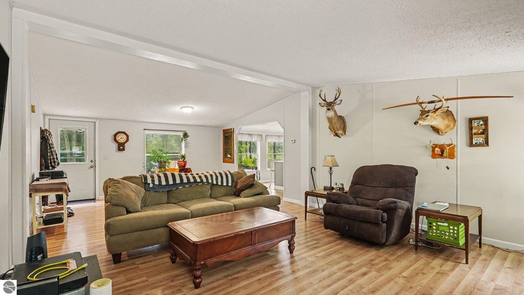 Image 4 of property listing at 936 N Coleman Road, Shepherd, MI 48883