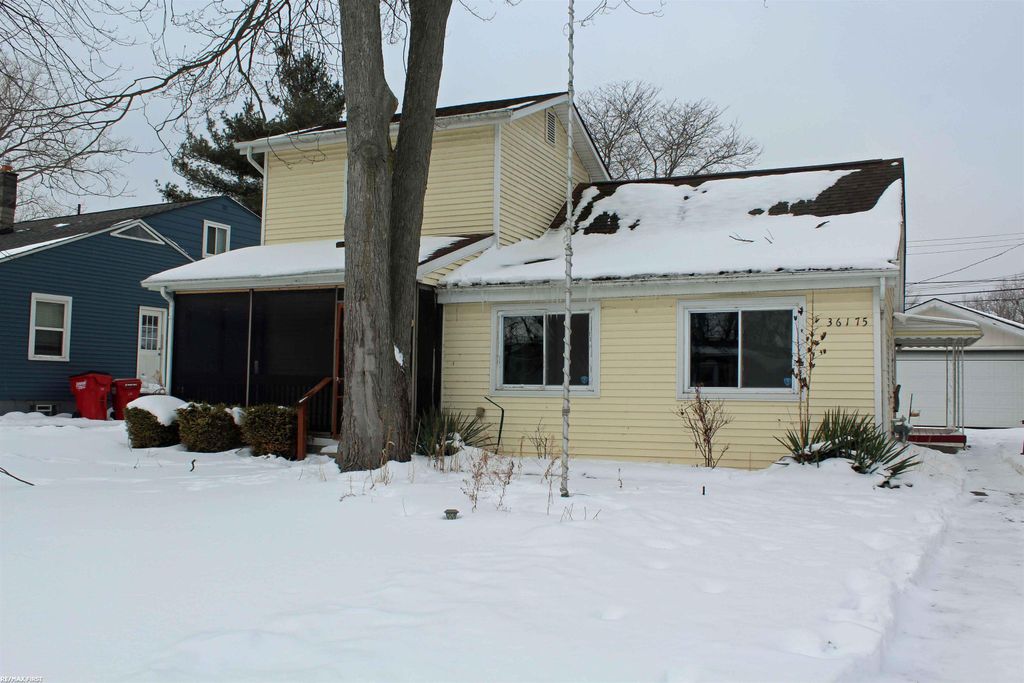 36175 Marilac St Street, Harrison Twp, MI 48045