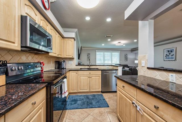 720 SANDY HILLS AVENUE, Tarpon Springs, FL 34689