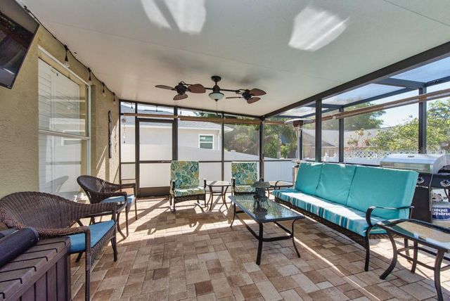 720 SANDY HILLS AVENUE, Tarpon Springs, FL 34689