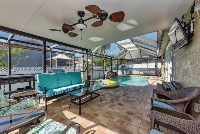 720 SANDY HILLS AVENUE, Tarpon Springs, FL 34689