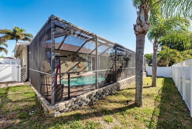 720 SANDY HILLS AVENUE, Tarpon Springs, FL 34689