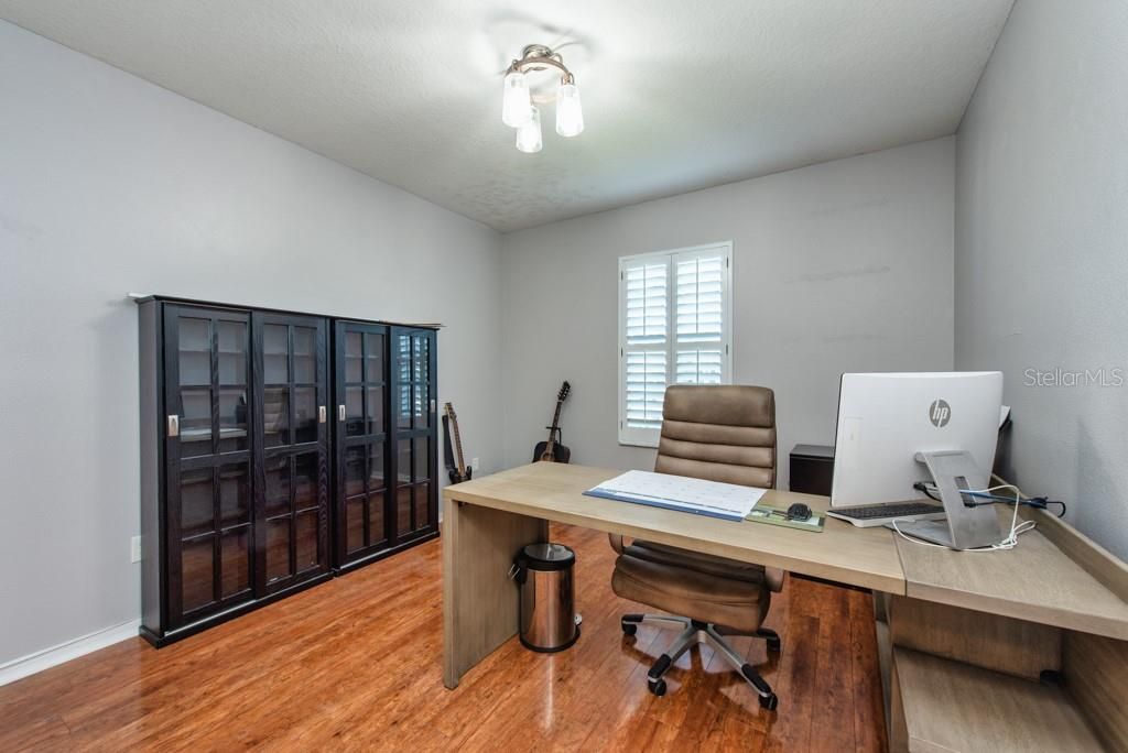 Image 20 of property listing at 720 SANDY HILLS AVENUE, Tarpon Springs, FL 34689