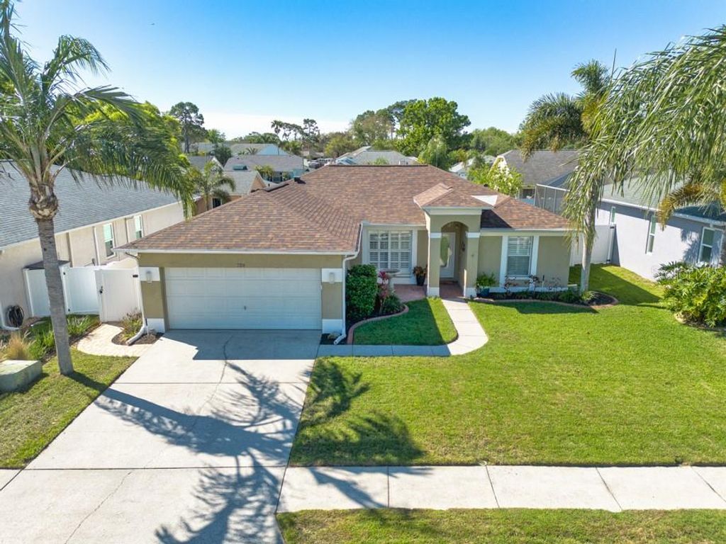 Image 35 of property listing at 720 SANDY HILLS AVENUE, Tarpon Springs, FL 34689