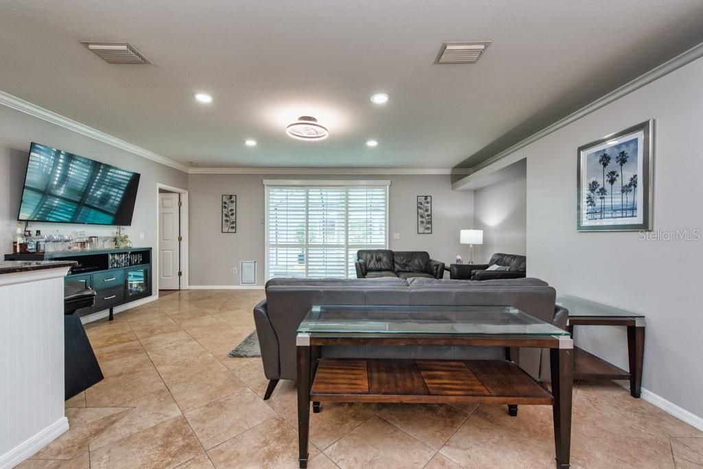 Image 5 of property listing at 720 SANDY HILLS AVENUE, Tarpon Springs, FL 34689