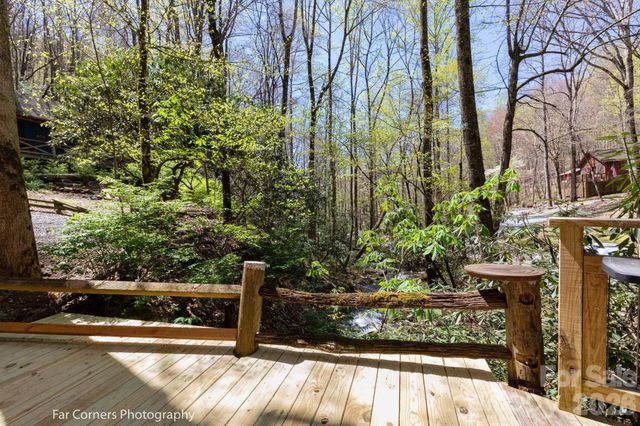 2670 Dicks Creek Road, Whittier, NC 28789