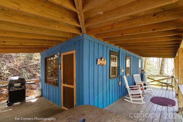 2670 Dicks Creek Road, Whittier, NC 28789