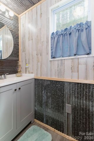 2670 Dicks Creek Road, Whittier, NC 28789