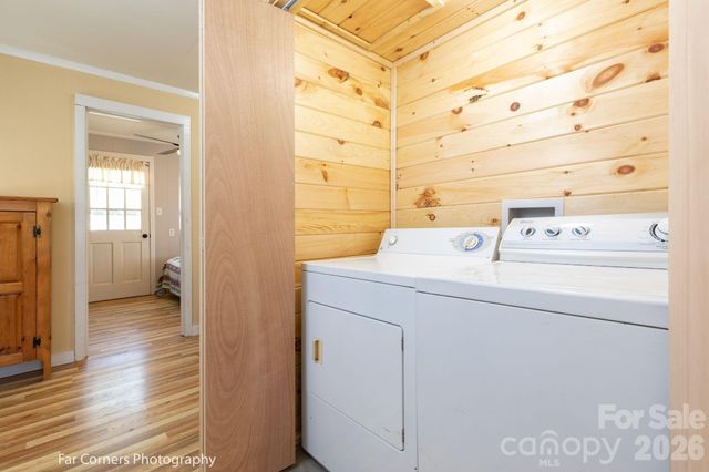 2670 Dicks Creek Road, Whittier, NC 28789