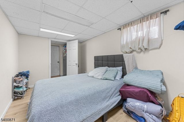 7 Lake St, Fair Lawn Boro, NJ 07410