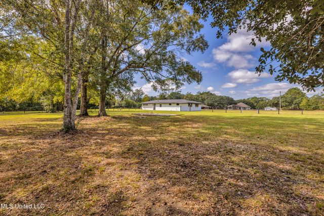 12330 Oaklawn Road, Biloxi, MS 39532