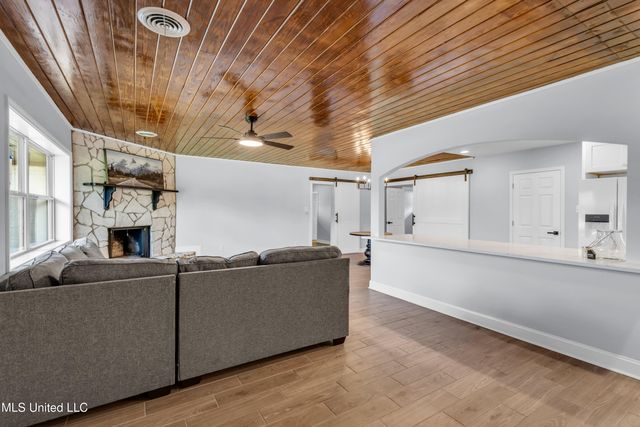 12330 Oaklawn Road, Biloxi, MS 39532