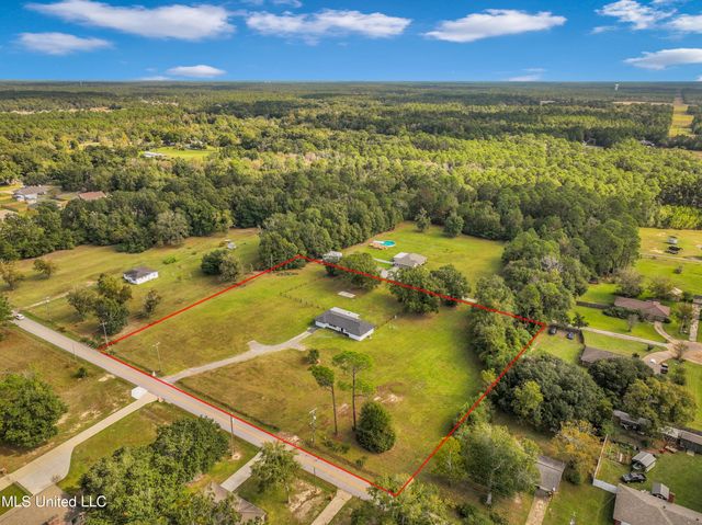 12330 Oaklawn Road, Biloxi, MS 39532