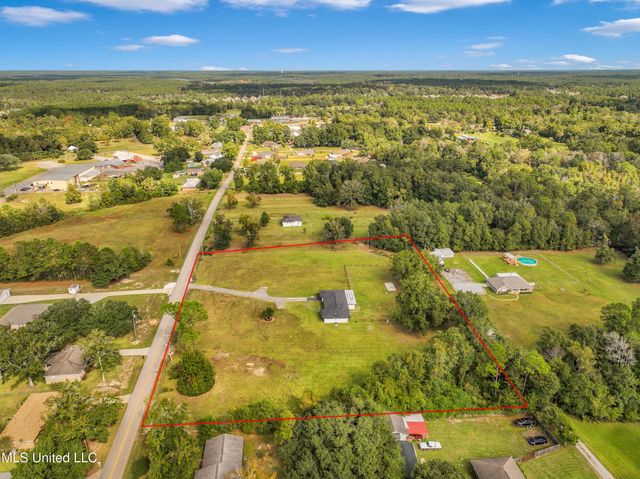 12330 Oaklawn Road, Biloxi, MS 39532