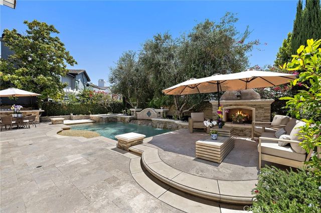 9 Brentwood, Coto De Caza, CA 92679