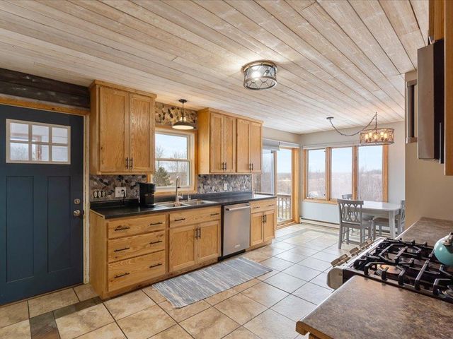 12191 Oakridge Road, Brainerd, MN 56401