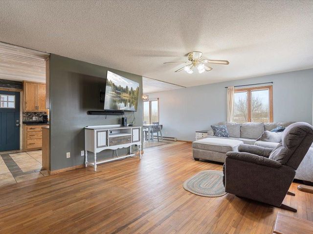 12191 Oakridge Road, Brainerd, MN 56401