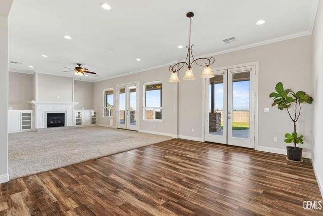 393 Famoso Hills Drive, Bakersfield, CA 93308