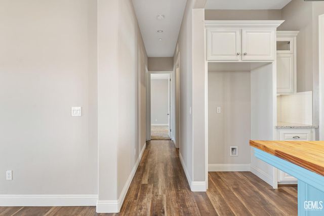 393 Famoso Hills Drive, Bakersfield, CA 93308