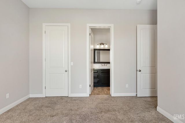 393 Famoso Hills Drive, Bakersfield, CA 93308