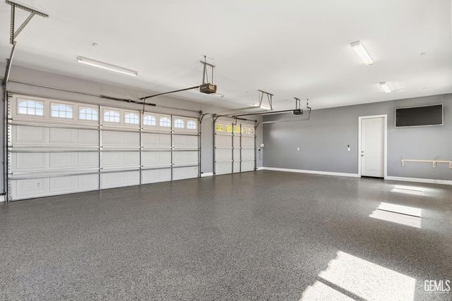 393 Famoso Hills Drive, Bakersfield, CA 93308