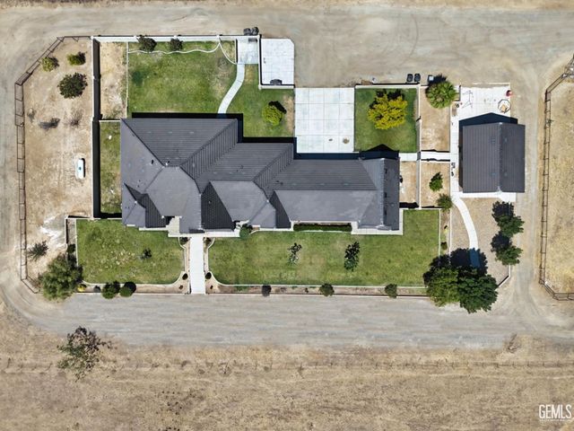 393 Famoso Hills Drive, Bakersfield, CA 93308