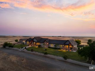 393 Famoso Hills Drive, Bakersfield, CA 93308