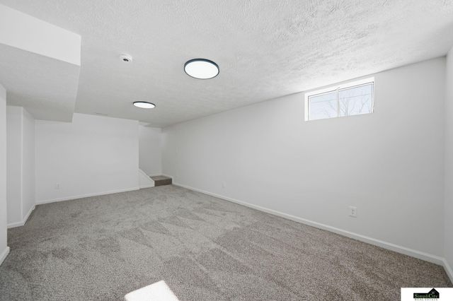 14530 Jamestown Street, Waverly, NE 68462