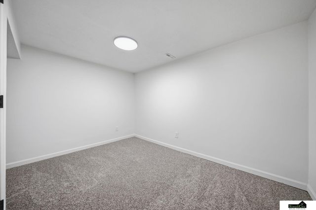 14530 Jamestown Street, Waverly, NE 68462