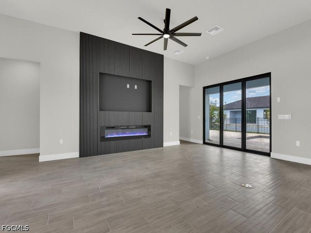 1517 NW 21st PL, Cape Coral, FL 33993