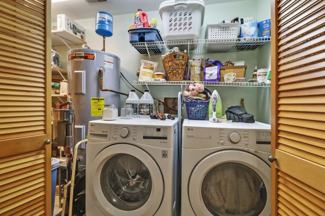 75 Linger Lake Ln, Crossville, TN 38571