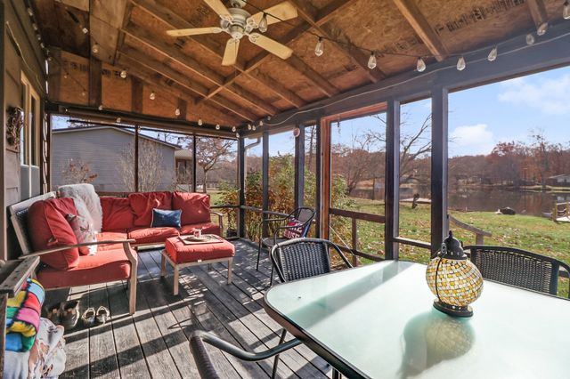 75 Linger Lake Ln, Crossville, TN 38571