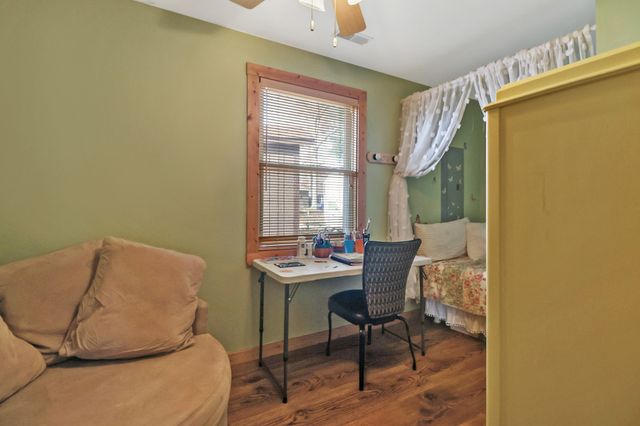 75 Linger Lake Ln, Crossville, TN 38571